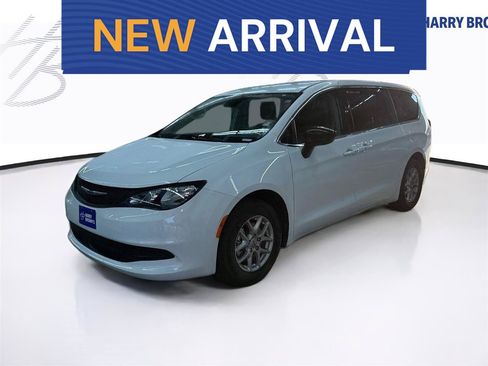 Used 2024 Chrysler Voyager LX FWD image 1