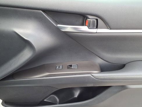 Used 2023 Toyota Camry XSE image 16