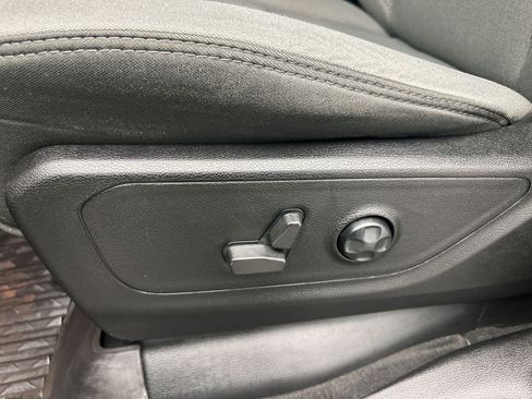Used 2021 RAM 1500 Big Horn AWD/4WD image 15