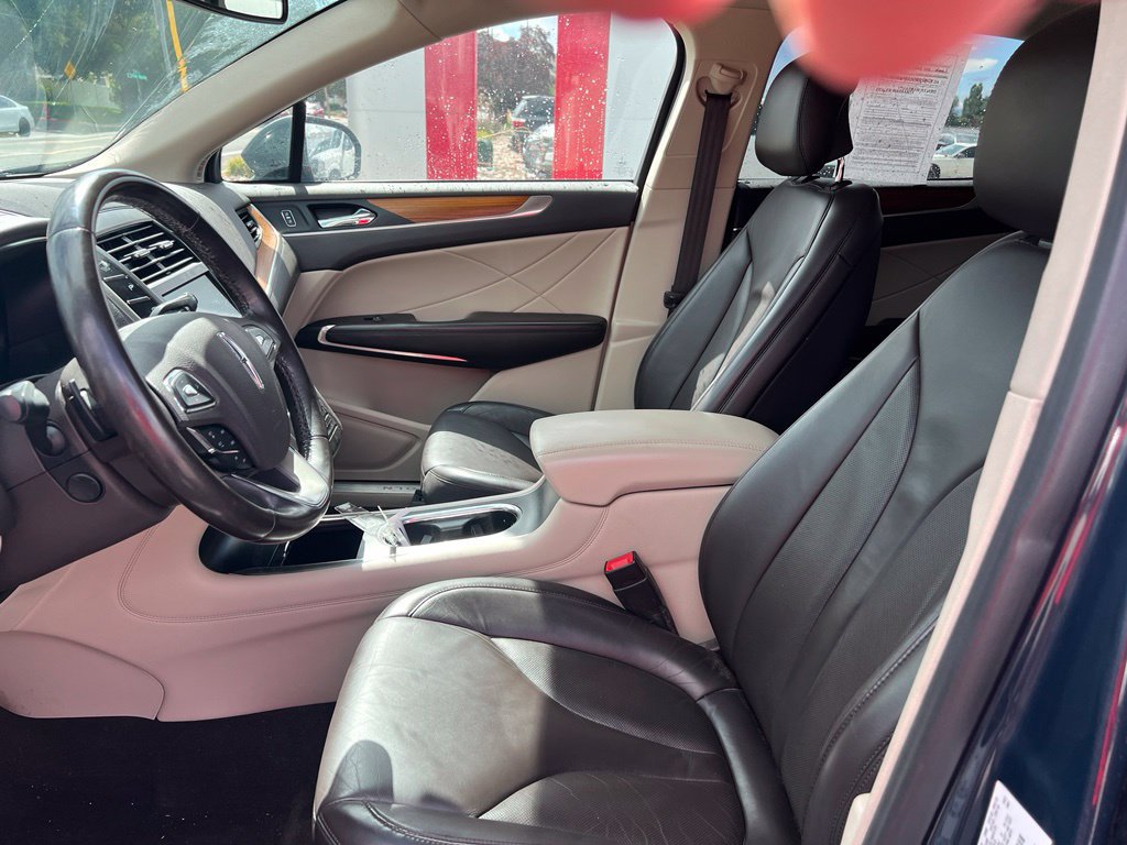 Used 2019 Lincoln MKC Select w/ Select Plus Package FWD image 8