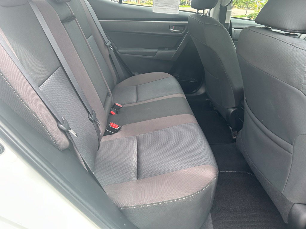 Used 2017 Toyota Corolla LE w/ Carpet Mat Package (TMS) FWD image 28