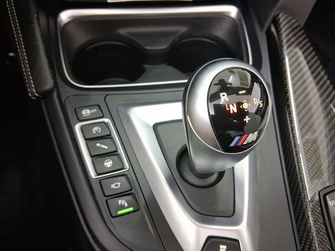 Used 2020 BMW M4 Convertible w/ Executive Package image 13