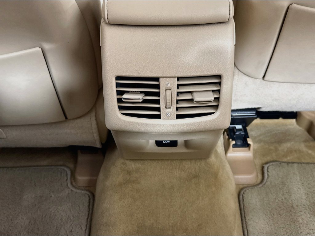 Used 2015 Lexus ES 350 w/ Luxury Package FWD image 26