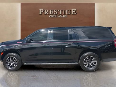 Used 2021 Chevrolet Suburban Z71 w/ Luxury Package AWD/4WD image 20