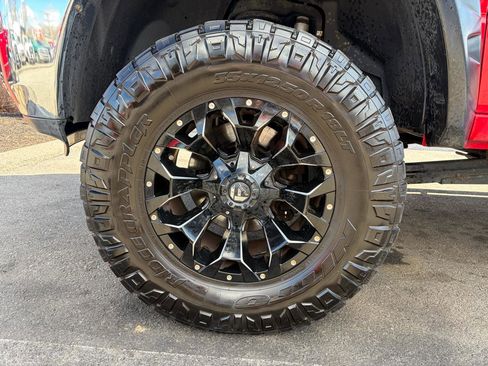 Used 2016 RAM 2500 Tradesman w/ Chrome Appearance Group image 16