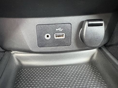 Used 2020 Nissan Rogue S AWD/4WD image 17