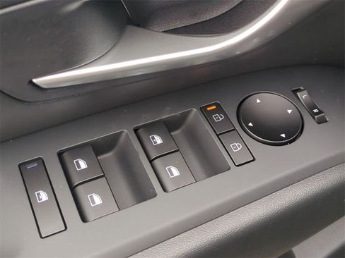 New 2026 Hyundai Tucson SE image 11