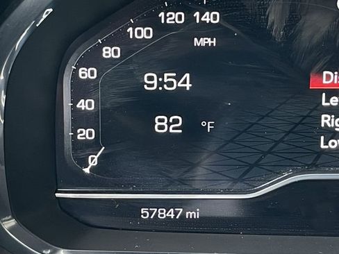 Used 2024 GMC Yukon SLT AWD/4WD image 15