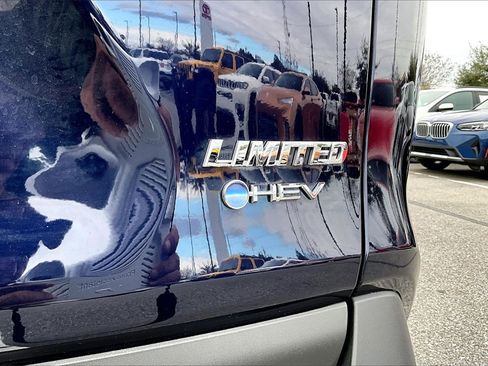 Used 2025 Toyota RAV4 Limited w/ Advanced Technology Package image 21