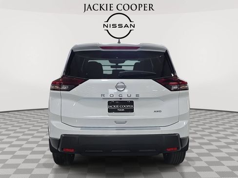 New 2026 Nissan Rogue SV w/ Cold Weather Package AWD/4WD image 6