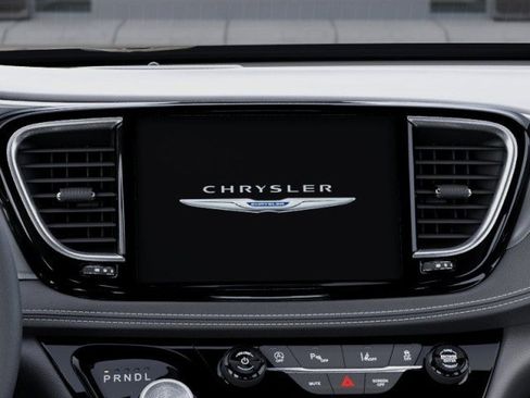New 2026 Chrysler Pacifica Select image 18
