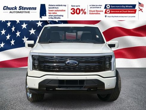 Used 2023 Ford F150 Lightning Platinum AWD/4WD image 3