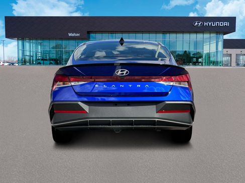 New 2025 Hyundai Elantra Sport image 8