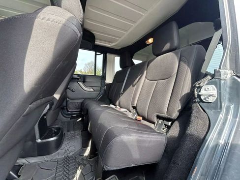 Used 2017 Jeep Wrangler Unlimited Sport w/ Connectivity Group image 25