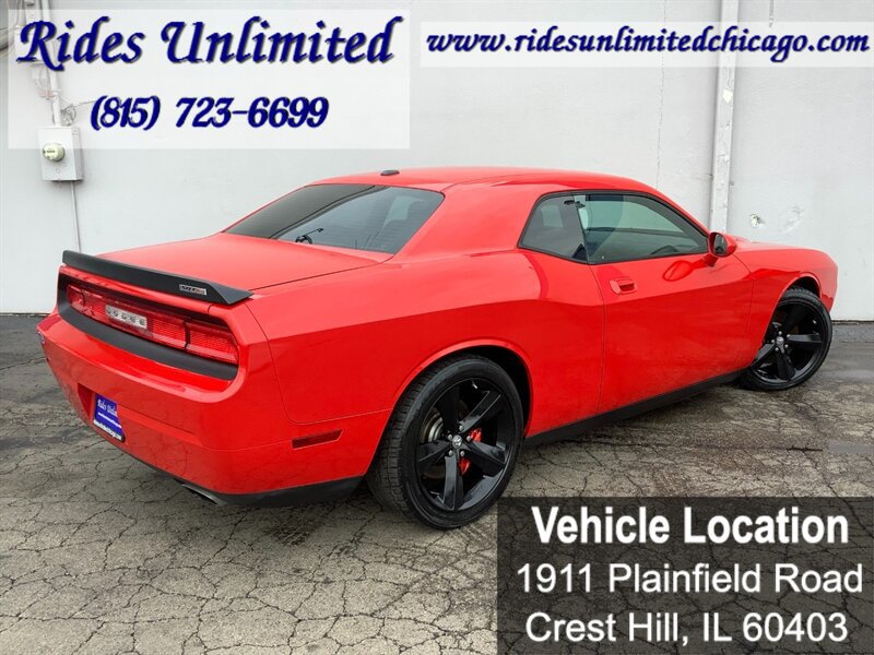 Used 2010 Dodge Challenger SRT8 w/ SRT Option Group II RWD image 10