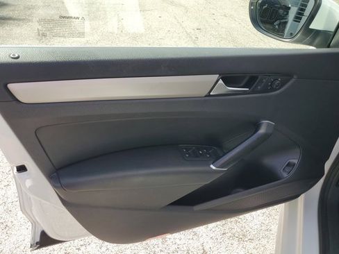 Used 2021 Volkswagen Passat 2.0T SE image 20