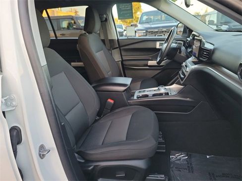 Certified 2023 Ford Explorer XLT image 15