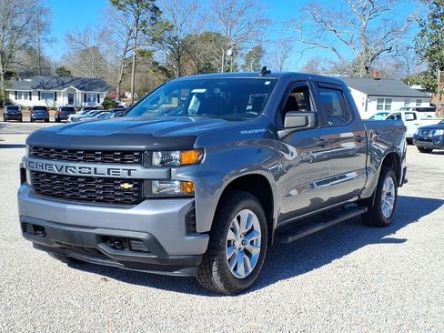 Used 2022 Chevrolet Silverado 1500 Custom image 3