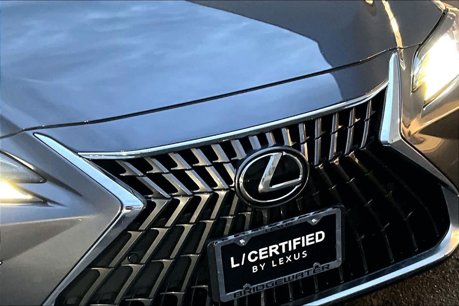 Used 2024 Lexus ES 350 w/ Premium Package FWD image 33