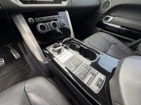 Used 2017 Land Rover Range Rover Supercharged AWD/4WD image 17