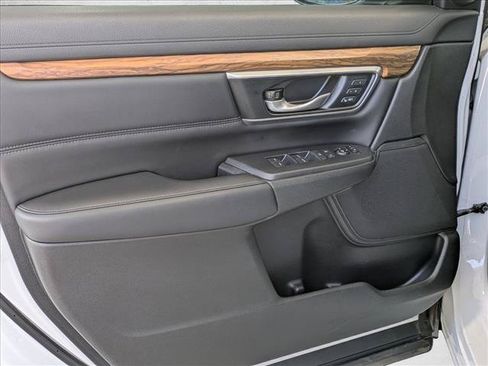 Used 2019 Honda CR-V Touring image 19