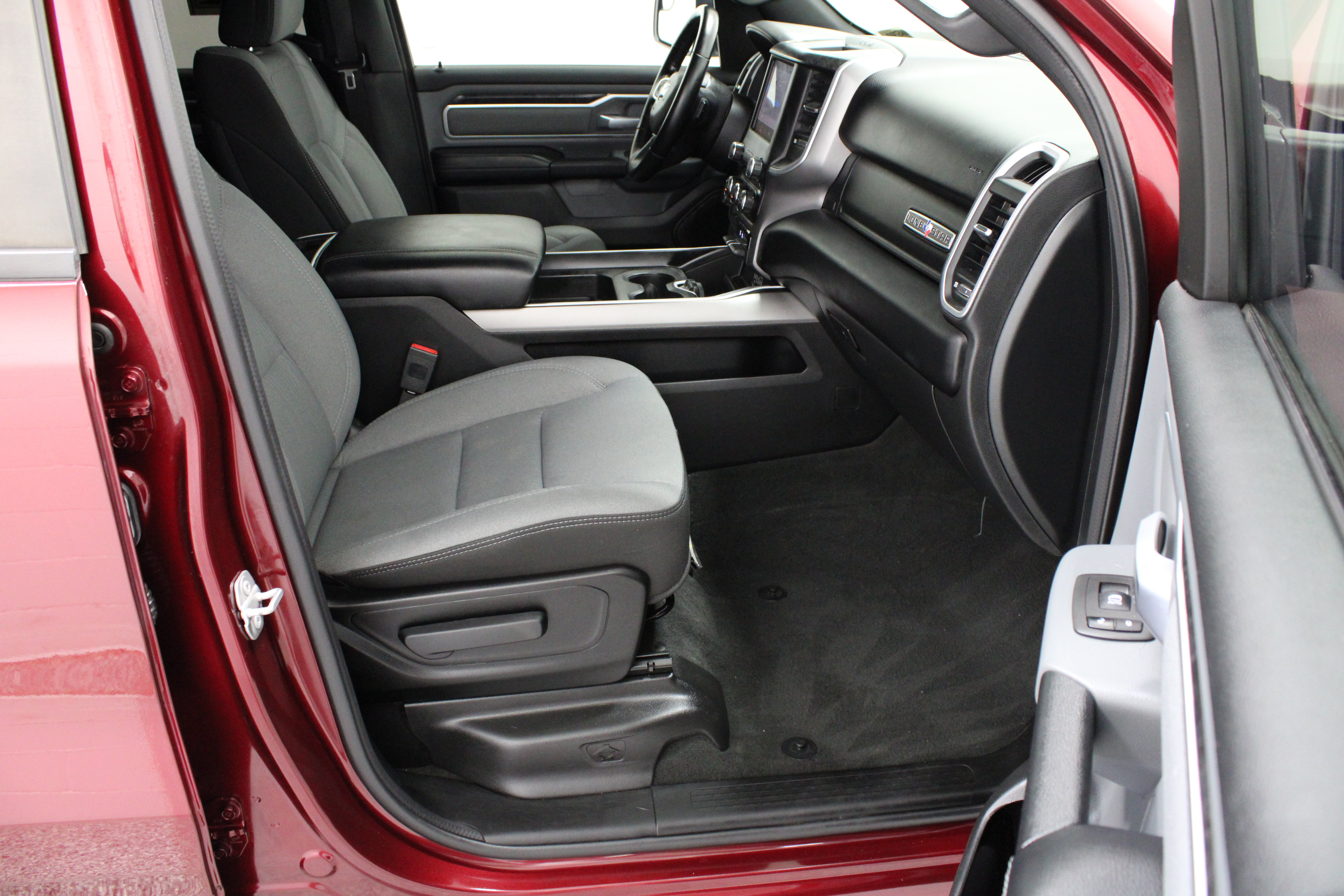Used 2022 RAM 1500 Lone Star AWD/4WD image 37