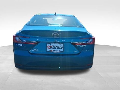 Used 2025 Toyota Camry LE AWD/4WD image 8