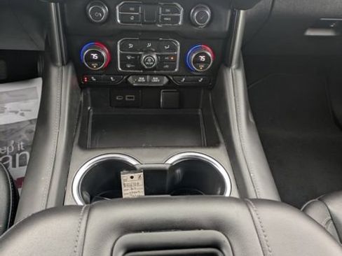 Used 2021 Chevrolet Tahoe Z71 w/ Luxury Package image 26