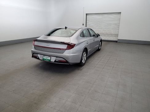 Used 2022 Hyundai Sonata SE w/ Cargo Package FWD image 9