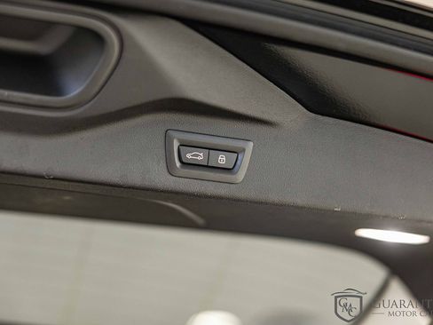 Used 2025 BMW X7 xDrive40i w/ Premium Package image 20