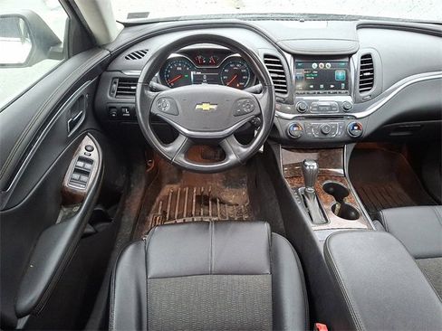 Used 2014 Chevrolet Impala LT w/ Convenience Package image 11