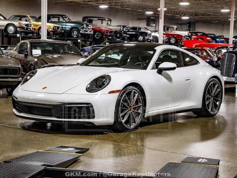 Used 2024 Porsche 911 Carrera S image 17