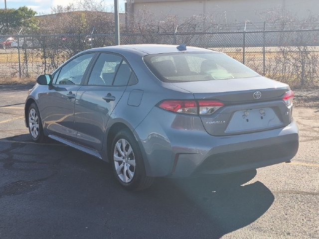 Used 2026 Toyota Corolla LE FWD image 5