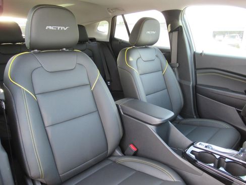 New 2026 Chevrolet Trax ACTIV w/ Sunroof Package image 9