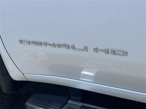 Certified 2022 GMC Sierra 2500 Denali w/ Denali Ultimate Package image 32