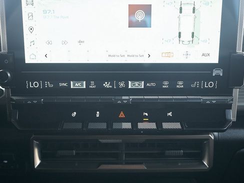 Used 2025 GMC Hummer EV 3X image 51