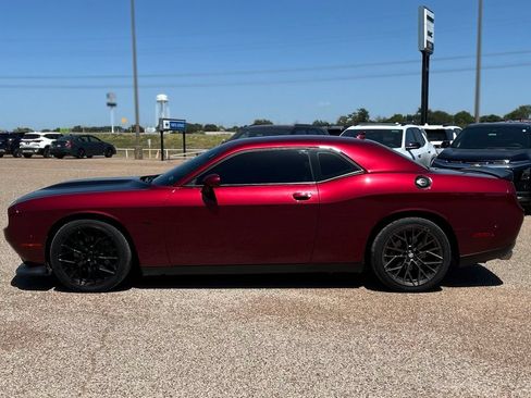 Used 2022 Dodge Challenger R/T w/ Plus Package RWD image 2