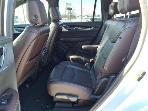 Used 2020 Cadillac XT6 Premium Luxury image 23