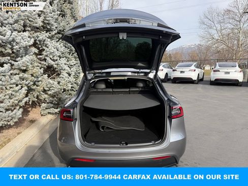 Used 2024 Tesla Model Y Long Range image 33