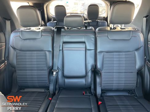 New 2026 Ford Explorer ST-Line w/ ST-Line Street Pack image 22