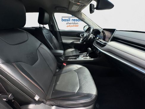 Used 2022 Jeep Compass Limited AWD/4WD image 19