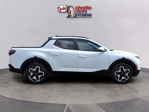 Certified 2023 Hyundai Santa Cruz Limited image 6