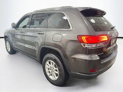 Used 2020 Jeep Grand Cherokee Laredo image 8