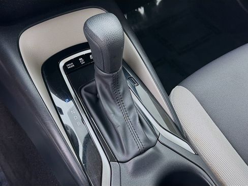 Used 2024 Toyota Corolla LE image 15