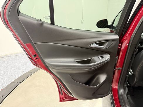 Used 2021 Buick Encore GX Select image 39