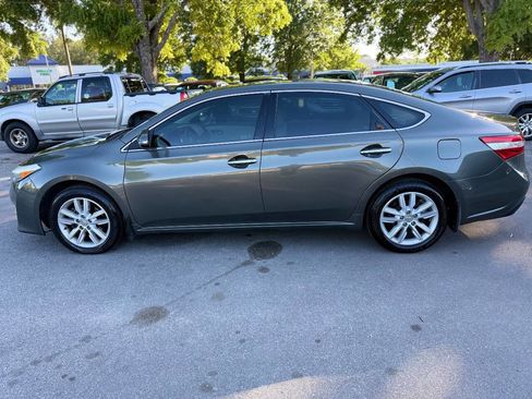 Used 2014 Toyota Avalon XLE Premium FWD image 8