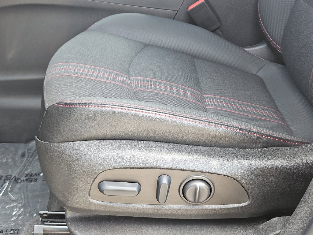 Used 2023 Chevrolet Equinox RS AWD/4WD image 26