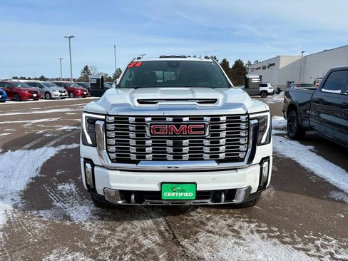 Used 2024 GMC Sierra 3500 Denali w/ Denali Reserve Package image 8