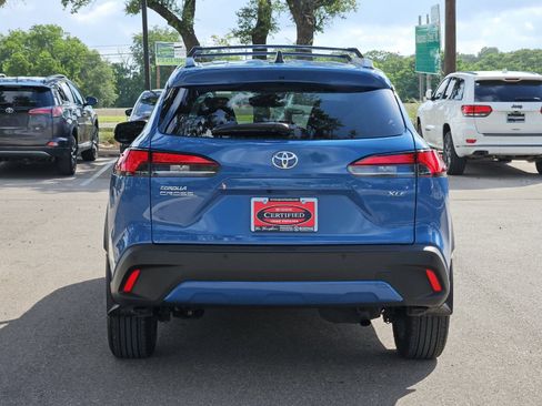 Used 2026 Toyota Corolla Cross XLE FWD image 4