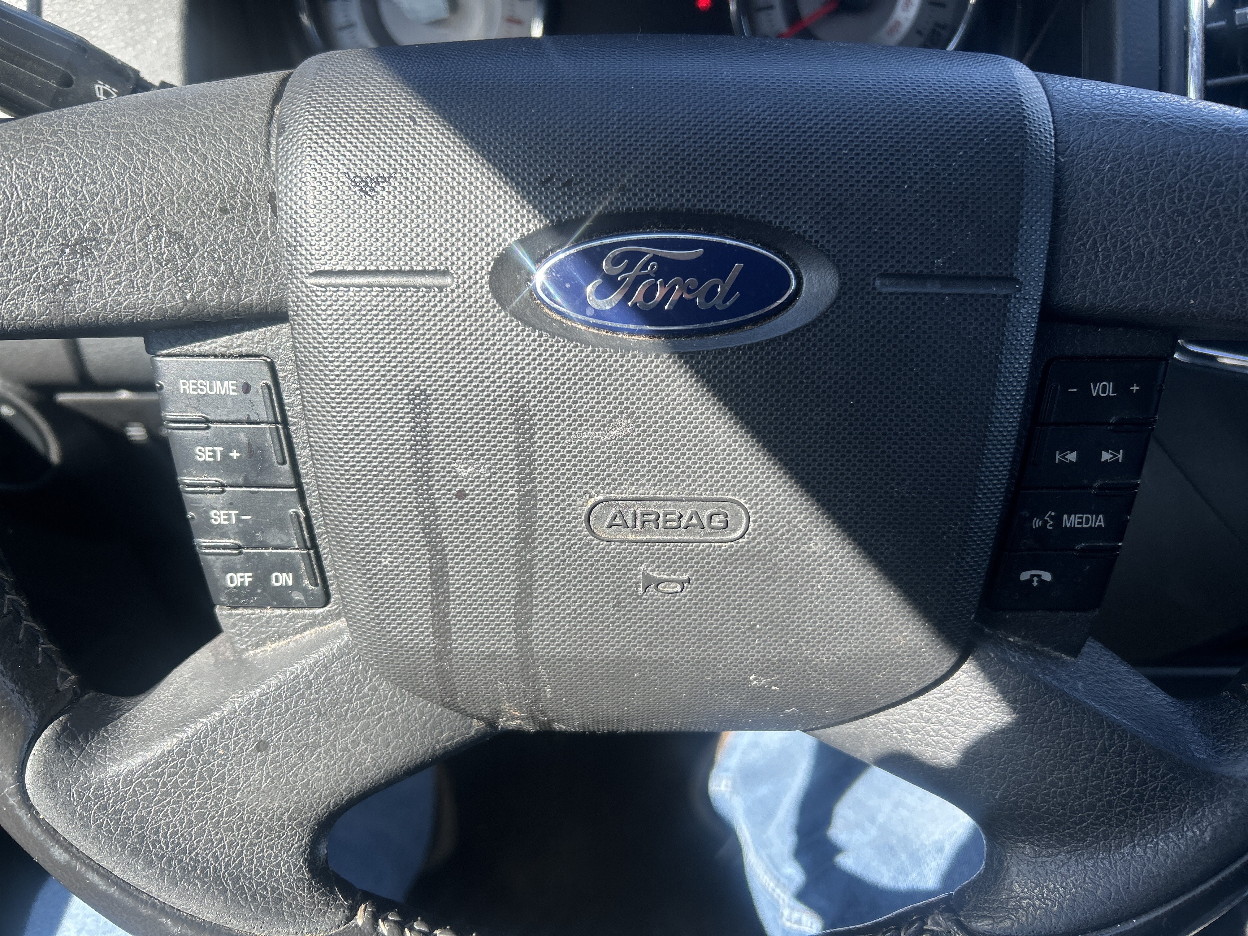 Used 2008 Ford Edge Limited AWD/4WD image 16